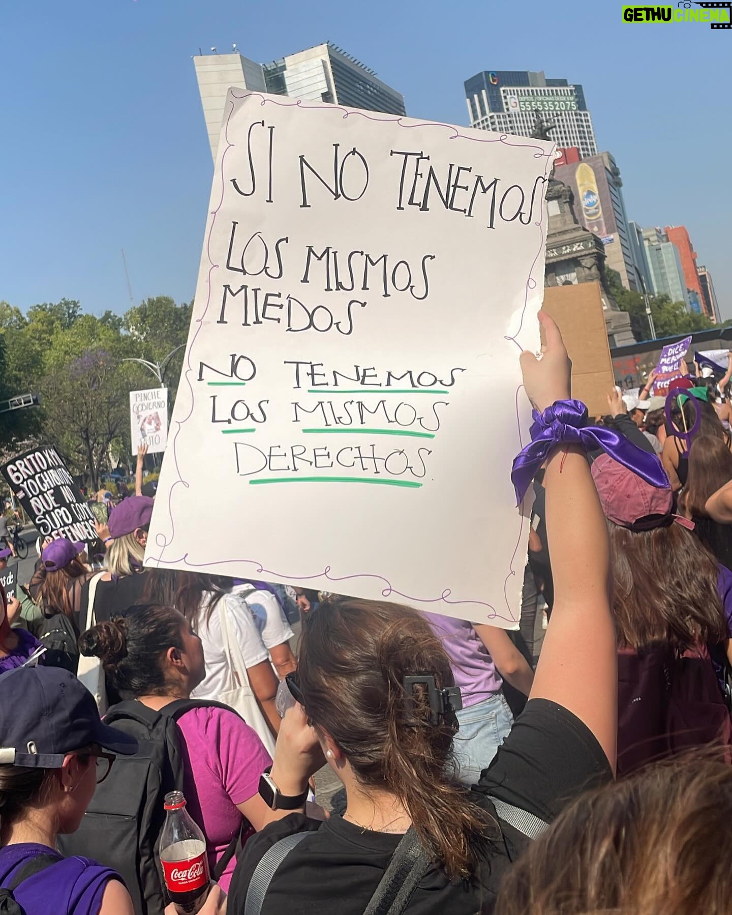 Verónica Jaspeado - 7.9K Likes - 8 de marzo 2024
Fortaleciendo la lucha por la igualdad de género 💜🇲🇽
#8marzo #mujeres #marchademujeres #mexico