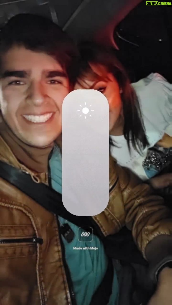 Verónica Macías Instagram - Semana que estuvo mi hijo en México, disfruto y aprovecho cada segundo con él. Cuando se va lo extraño desde que cierra la puerta de casa para irse al aeropuerto...Dios lo bendiga y lo cuide siempre 🙏 Te amo hijo @theandimacias ahora A TRIUNFAR!!!!! #hijos #cuandoloshijossevan #hijo #familia #son #family #myson #myfamily #children #lovemychildren #lovemyfamily
