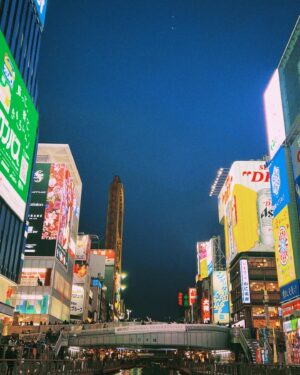 Vera Yen Instagram - 一直唸成道頓堀（ㄐㄩㄝˊ）
の道頓堀（ㄎㄨ）

繁華夜都市✌︎('ω')✌︎
#𝙾𝚜𝚊𝚔𝚊𝙳𝚊𝚢𝚃𝚠𝚘