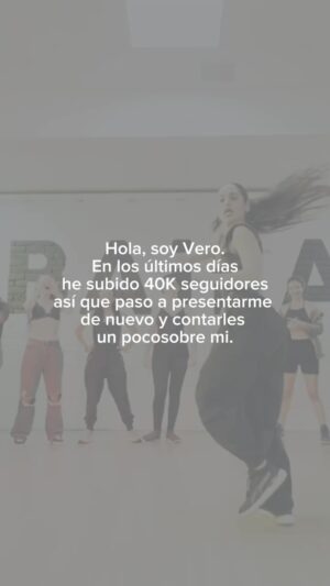 Verónica Álvarez Instagram - Hola! En los últimos días he subido 40K seguidores así que paso por aquí para presentarme de nuevo y contarles un poco sobre mi ♥️ Nos vemos en @bailarte.pe !!