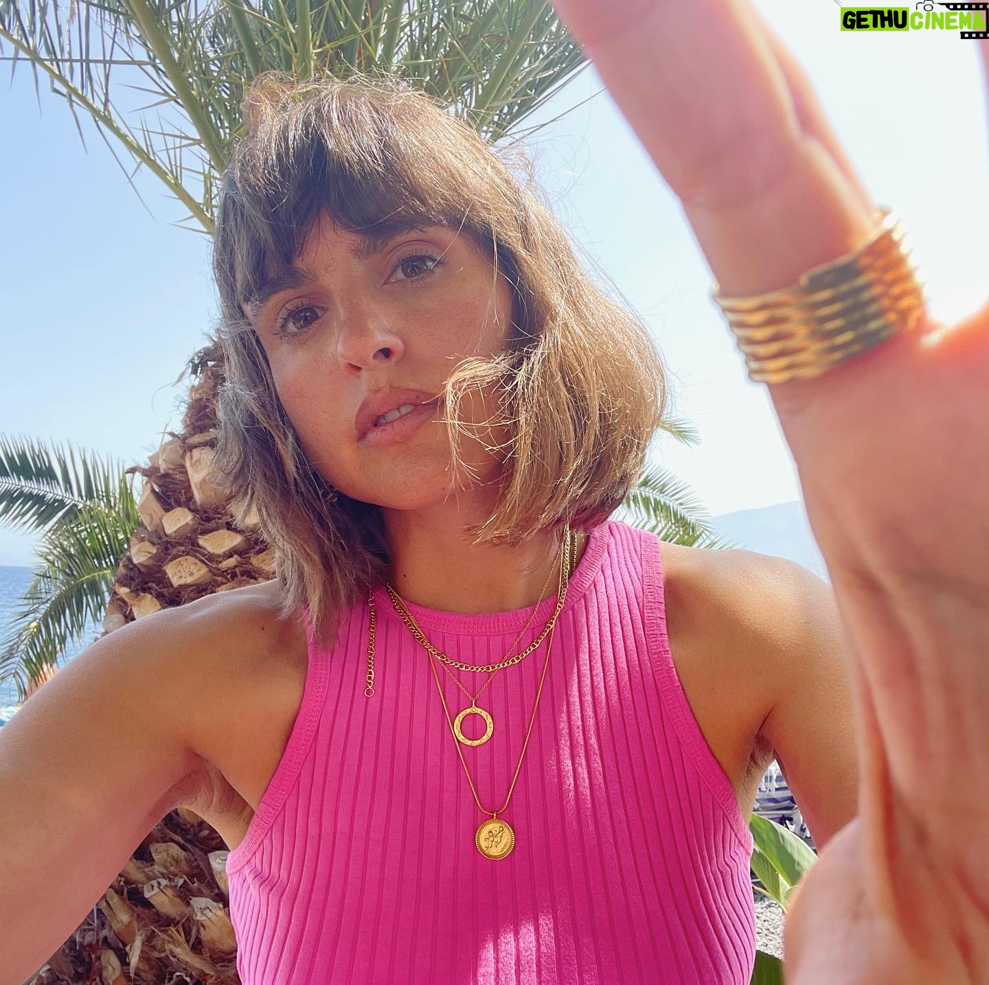 Verónica Echegui - 3K Likes - Cómo mola @mariapascual 💘💍
Gracias @tonisanchezhorneros