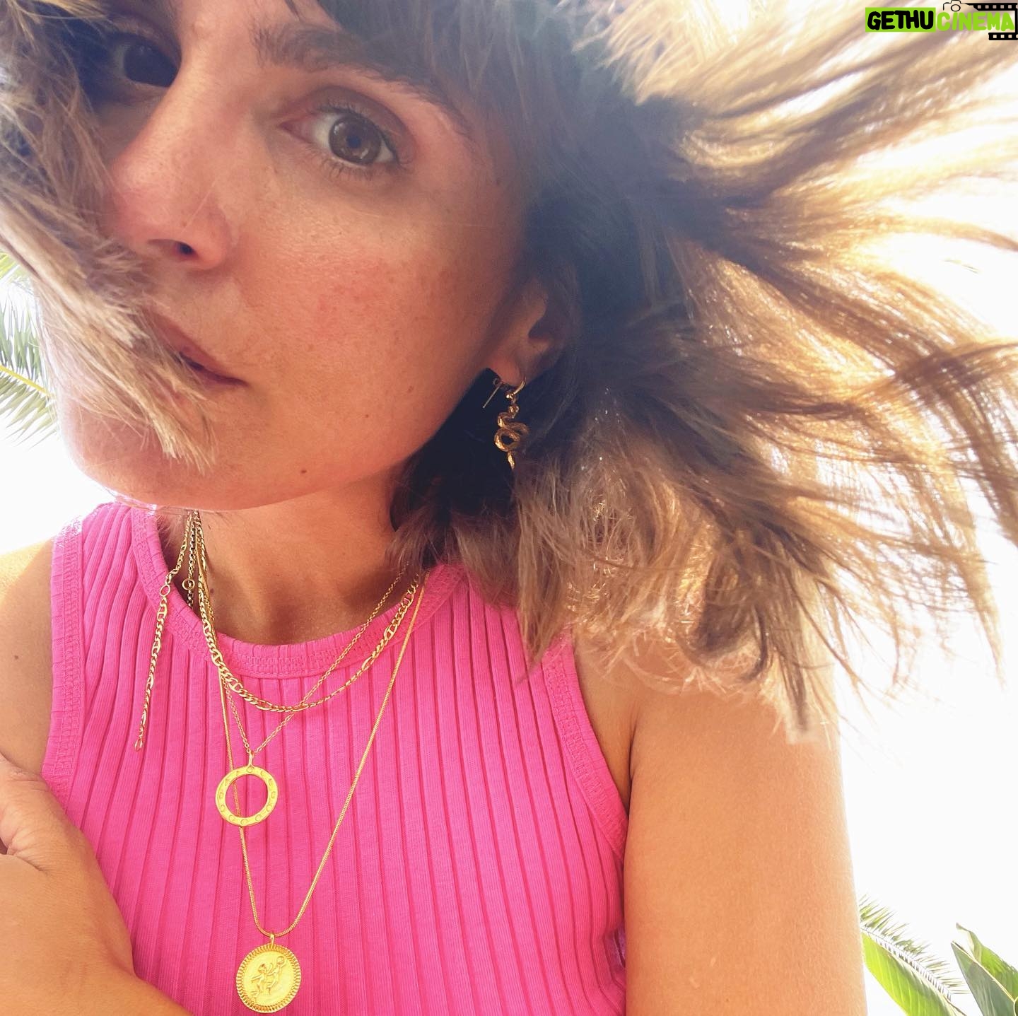 Verónica Echegui - 3K Likes - Cómo mola @mariapascual 💘💍
Gracias @tonisanchezhorneros
