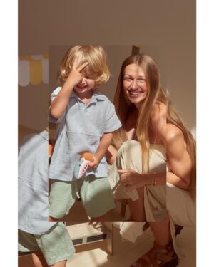 Veronika Kašáková Instagram - Představujeme vám novou letní kolekci @lindexofficialkids , ikonicke vzory, které naše děti budou milovat zmrzlinky, ovoce 🍦🥝🍒
Také je super, že většina produktů má certifikát GOTS👌, my s Matym jsme si focení moc užili.

Těšíme se na letní dny s Lindexem ☀️

#YourSmartWardrobe #Lindex #lindexkids