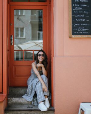 Veronika Khek Kubařová Instagram - @petrawagner.cz 
a její nová podzimní kolekce•
přírodní materiály, lokální práce, šito s láskou•
#miluju

📸: báječná @katerinamoravcova.fotografka 

#podzim
#hezkycesky
#slaskou
#jenparkousku
#budoriginal