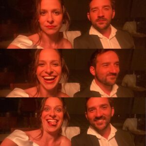 Veronika Khek Kubařová Instagram - ČERNÝ STÍNY• děkuju @xindlxofficial , že si nás s @rumlmatous přizval k tomuhle klipu, k téhle křehké písni🤍
Chcete-li, koukněte na youtube. (Nebo odkaz v biu)

@petrlexa 
@venetia.garai 
@michaela_k_mua 
katy_lendon