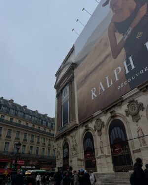 Veronika Lukianenko Instagram - Paris mood