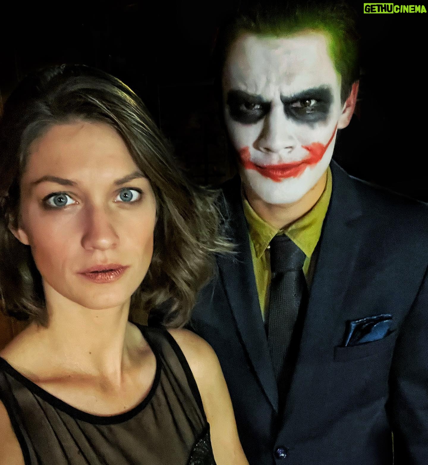 Veronika Macková - 2.2K Likes - Když já ráda Jokera a po ruce mám bratra @_mackoslav_
#zbratraidol #kdyzdorukydostanulicidla #neznambratra #tanecni #heathledger #joker