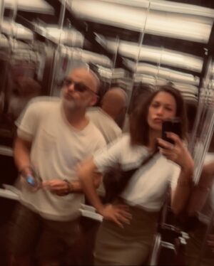 Veronika Macková Instagram - 2023 = 🤪 …ig jako připomínátko tý mojí divočiny 😍 
 

děkuju vesmíru za to, že se máme ❤️💋💕 a že je nám spolu hezky, brek 🥲🤣❤️