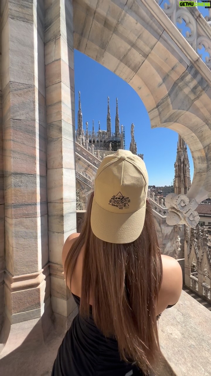 Veronika Zajícová - 3 Likes - Oblečení od značky @hedrix.cz se hodí na každou událost😃🩷.
Pohodlná a stylová tepláková souprava do letadla.
Nebo krásné mikiny, kšiltovky, trička,kamkoli půjdete na trénink, do centra, na zápas😊.
Já mám nejraději motivy s nápisy gangster😎😄 a nebo medvídka s boxerkama🥰😁.
Určitě doporučuji se podívat na jejich e-shop a co je nejlepší s mým slevových kódem “zajda10cz”, budete mít na cely nákup ještě 10%slevu🤑🩷.
•
•
•
#hedrix #hedrixsociety #hedrixcz #urbanstyle #streetwear ##urbanfashion ##boxing #gangstar #