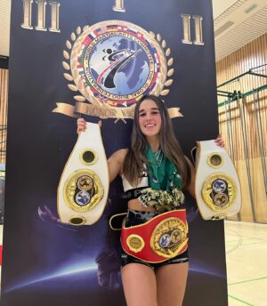 Veronika Zajícová Instagram - Champion @wmacworld 😍
Dneska jsem zápasila na @wmacworld v několika disciplínách, v několika váhových kategoriich se soupeřkami z různých zemí🇮🇹🇩🇪🇦🇹... Získala jsem nejvíce medailí a pásů ze všech bojovníků a proto jsem byla prezidentem Haraldem Folladori WMAC oceněná za výkon a za nejvyšší bodové ohodnocení, jsem dokonce získala černý pás. 
Všem mým trenérům sponzorům a lidem kteří mě podporují moc děkuji, bez vás by to nešlo🩷🩷
Jsem moc šťastná🥰
Přidávám pár foteček více tu dát nešlo..
•
•
•
•
#win #wmac #wmac2024 #austria #fight #k1 #kckboxing #boxing #lightcontact #lightkick #orientalboxing #pointfighting #new #experience #happy #fighter #love