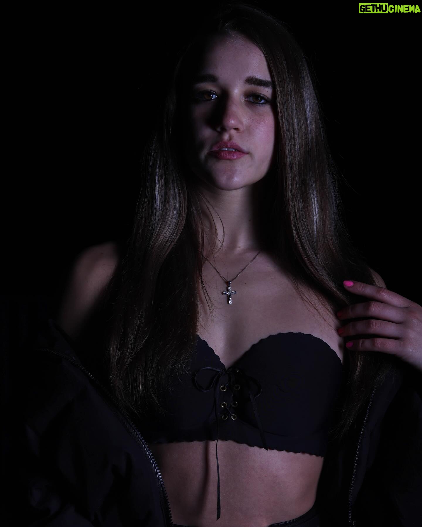 Veronika Zajícová - 3 Likes - 🧸🖤
@timotejsteffek_photography_ 📸
•
•
•
#night #nightphotography #bratislava #friday #babe #model