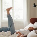 Veronika Arichteva Instagram - Luka je nejlepší filtr druhejch a třetích brad. Na tohle video se hrozně těšim. 🎥 @lukaskladnicek #comingsoon #masterbedroom #bedroomdecor #bedroom #bedtime #mood #goodvibes
