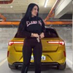 Veronika Danišová Instagram – Každý deň na behu❤️‍🔥Už ste skúšali niekedy ísť na nejaký kurz? Varenia, pečenia, maľovania, hrnčiarstva?…😜 Pre mňa sú kurzy, vystúpenia a iné presuny, jednoduchšie, vďaka parťákovi @opel_cz✌🏻Zlatá ASTRA zvládne pobrať celý nákup ingrediencií a pomôcok na kurz pre 12 ľudí⚡️A málo toho fakt nie je😁 #spoluprace #nebesky #ontherun