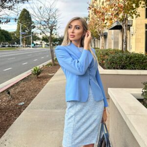 Veronika Mindal Instagram - True friends are never apart, maybe in distance but never in heart. Happy valentine days for my friend and family.. 💝
.
.
.
Dress & bag #calvinklein
Jacket #lesuit 
.
.
.
.
.
#actress #model #maturemodel #singer #songwriter #Hollywood #LosAngeles #NewYork #Paris #Milan #Ukraine #talent #artist #Instagram #Instastyle #tattooedgirl #Insta #vogue #style #outfit #fashioninspiration #fashion #design #fashiondesign  #veronikamindal