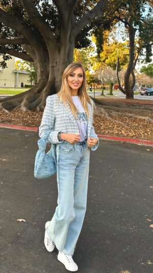 Veronika Mindal Instagram - Autumn in California. Casual Style by @BottegaVeneta, @ChristianDior, @hermes 
.
.
.
.
#actress #model #maturemodel l#singer #songwriter #Hollywood #LosAngeles #NewYork #Artist #Instagram #Instastyle #tattooedgirl #blonde-girl #sexygirl #Insta#artist #myproject# movie #madonna #артист #певица #актриса #украина  #ОТВ #МТВ #M1 @HBO #Netflex #Youtube 
#Spotifyforartists #AppleMusicforartist