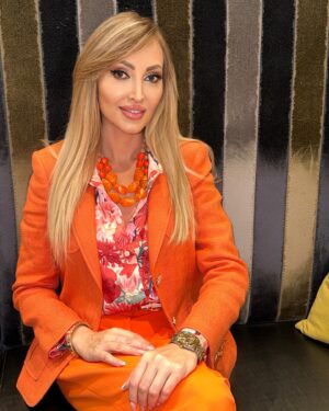 Veronika Mindal Instagram - Too cool for mellow yellow, rocking orange instead! 
After moving to Orange county, I’m became in love in orange color 🍊

Blazer & bracelet by  #ralphlauren 
Pants by  #hugoboss 
Belt by #versace 

Follow for more fashion and music inspiration

#actress #model #maturemodel #singer #songwriter #Hollywood #LosAngeles #NewYork #Paris #Milan #Artist #Instagram #Instastyle #tattooedgirl #Insta #Bloomingdale #dress #mature #fashion #design #fashiondesign #macys #певица #актриса #Fashionblogger #veronikamindal