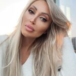 Veronika Mindal Instagram - Solo artist . . . #chicago #travel #art# #singer #usa #blonde #model #actress #philosopher