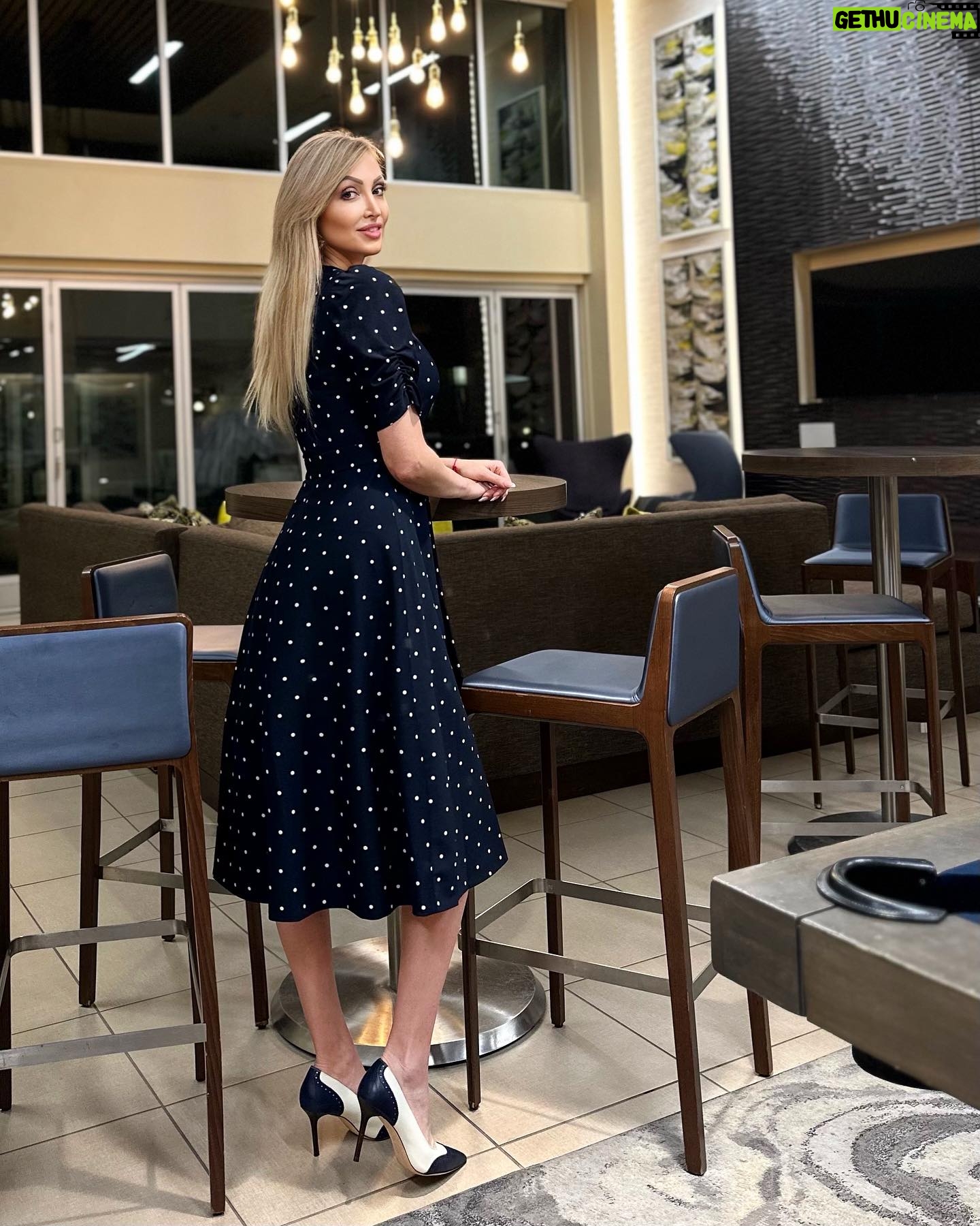 Veronika Mindal Instagram - A little experimenting using a polka dot dress and pin-up style accents. i’m not sure I can make it since I look to serious? What do you think? . . . Look by #calvinklein shoes #ralphlauren . Follow for more tips about style, music, acting . . . #actress #model #maturemodel #singer #songwriter #Hollywood #LosAngeles #NewYork #Paris #Milan #Artist #Instagram #Instastyle #tattooedgirl #Insta #Bloomingdale #dress #mature #fashion #design #fashiondesign #macys #певица #актриса #Fashionblogger #veronikamindal