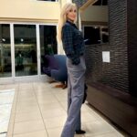 Veronika Mindal Instagram - Design is a constant challenge to balance comfort with luxe, the practical with the desirable.Trying to balance a beautiful feminine look in a minimalistic style. Palacio pants - my new passion. . . . Pants @massimodutti Jacket and bodysuit @nicolemillernyc Boots @marc.fisher Belts @michaelkors Backpack @stefanel_official . . . . . #actress #model #maturemodel #singer #songwriter #Hollywood #LosAngeles #NewYork #Paris #Milan #Artist #Instagram #Instastyle #tattooedgirl #Insta #Bloomingdale #dress #mature #fashion #design #fashiondesign #macys #певица #актриса #Fashionblogger #veronikamindal