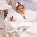 Veronika Nízlová Instagram - Krasnu 2.adventnu nedelu🤍🎄 📸 @christabell.photography Dress: @claudiasprincess_czsk