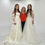 Veronika Nízlová Instagram - Tvoja dlan to je kridlo, laskou vonia a mydlom, mna tisicky ciest lakaju do neznama. Chcem ist po stopach svojich, nemaj strach ked sa bojis. Ja vzdy sa Ti vratim Tvoj hlas zavola ma. Tak sa neboj mama, aj ked zostavas sama 🫶🏼 Daniel Hevier (2000). KRASNY DEN MATIEK VSETKYM NAJUZASNEJSIM MAMAM NA SVETE❤️ @veronanizlova Tebe najvacsia vdaka, lubime Ta a dakujeme Ti za kazdy den s Tebou🙏🏻🫶🏼 #tweens #twiins #taksanebojmama #denmatiek #mothersday