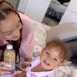 Veronika Nízlová Instagram - Dokonale vycistena plet je pre mna zaklad!🤍 S micelarnou olejovou vodou a micelarnou cistiacou vodou “all in one” od @garnier_czsk je to hracka! Priznajte sa dievcata, odlicujete sa pravidelne kazdy den? #garnier #garnierczsk #spolupraca