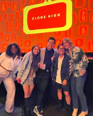 Vicci Martinez Instagram - The #clonehigh premiere in LA was a blast and I can’t wait for you all to see it too!!! May 23 on @hbomax Thank you @ericarivinojahollywood for your 💛 and everyone else on the team who gave me the opportunity to bring Frida BACK to life! 🧬 🌹 🎨