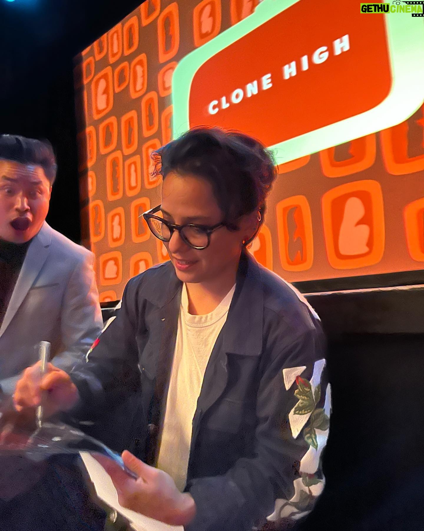 Vicci Martinez Instagram - The #clonehigh premiere in LA was a blast and I canโt wait for you all to see it too!!! May 23 on @hbomax Thank you @ericarivinojahollywood for your ๐ and everyone else on the team who gave me the opportunity to bring Frida BACK to life! ๐งฌ ๐น ๐จ