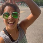 Vicci Martinez Instagram – I gotta get up 🌞