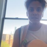 Vicci Martinez Instagram – Hold me darlin’-by me

💛💛💛