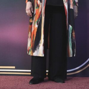 Vicki Lawrence Instagram - #redcarpet not my favorite thing but I would do anything for my friend Carol.
Let’s celebrate Carol turning 90 years old tomorrow night. #festivities begin at 8/7c on NBC. Streaming on Peacock.