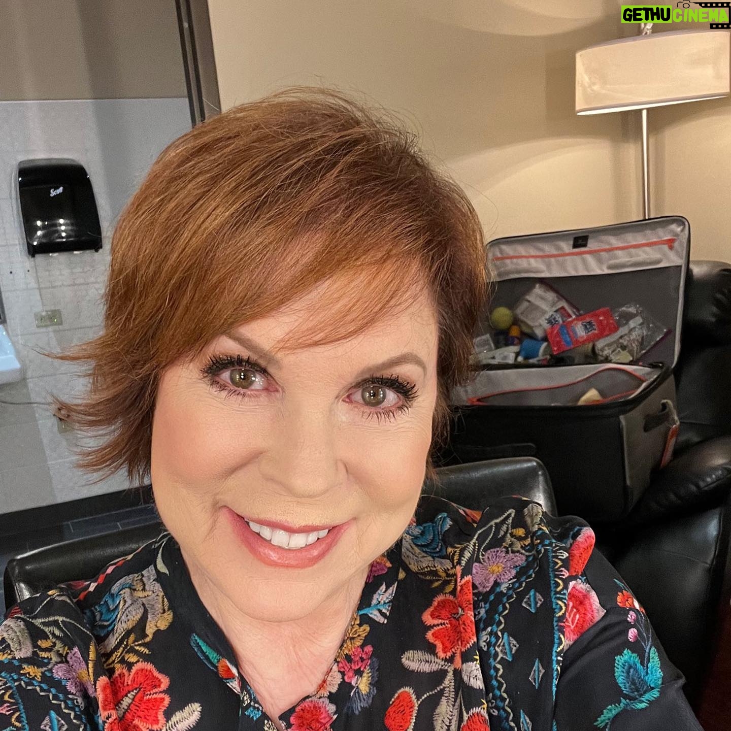 Vicki Lawrence | Gethu Cinema