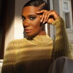 Vicky Jeudy Instagram - Never, Never Give Up. “...all things are possible with God” Matt 19:26 #Vickyjeudy #Fashion #bluesmokeyeye #Christ❤️You