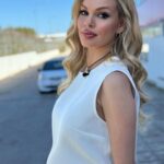 Vicky Kavoura Instagram - Καλύτερα δεν γινεται 🤍 #indeed 🤍 #makeup @irina_makeup_art #styling @pantelios_michail #hairstylist @konstantinosavgerinos 💇‍♀️ #show #tvshow #weekendvibes