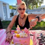 Vicky Kavoura Instagram – 💞🍼⭐️
Το party μας! #blessed 🙏🏽

#partytime 

#babyshower 
#Μ