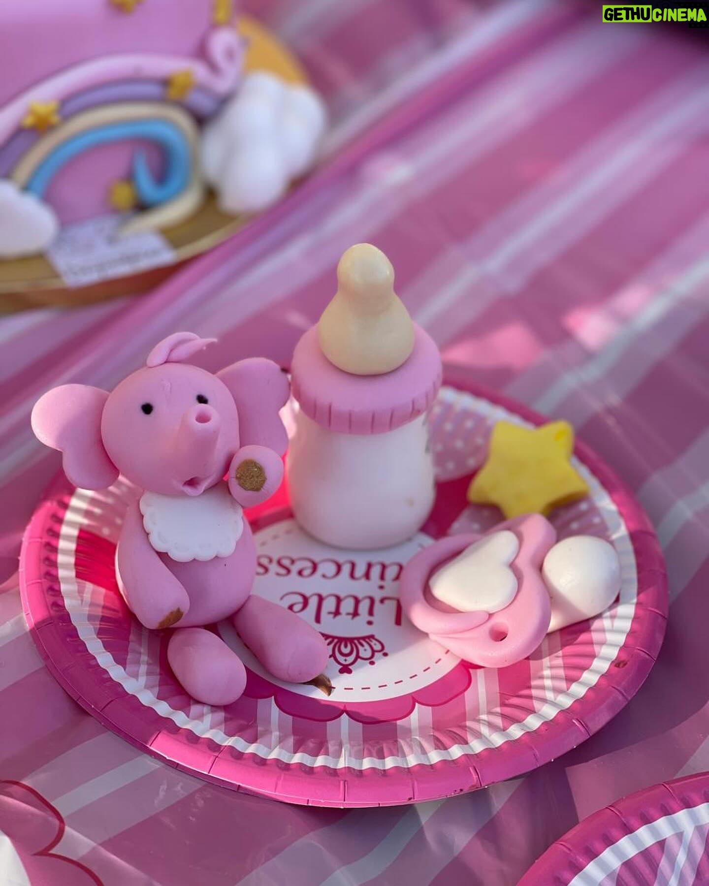 Vicky Kavoura - 3 Likes - 💞🍼⭐️
Το party μας! #blessed 🙏🏽
#partytime
#babyshower
#Μ