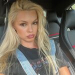 Vicky Kavoura Instagram - Το σημερινό χτένισμα ονομάζεται: «αναζητώντας τη βούρτσα μαλλιών μου» Κάνε ταγκ τη Φιλη που έχεις με το ίδιο πρόβλημα #ετσιγιανιωσωκαλύτερα 😂