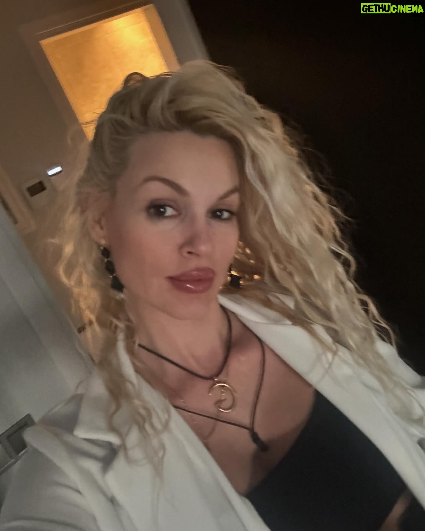 Vicky Kavoura - 3 Likes -