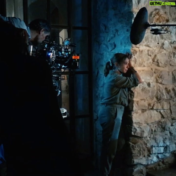 Victoria Abril - 2.3K Likes - Ultime aperçu avant la diffusion de @cain_serietv ce soir à 21h sur @france2... ça rigole pas! A votre avis que va-t-il se passer dans ce début de saison ?!
Retrouvez-moi aux côtés de Julien Baumgartner, @mourad_boudaoud , @davidbaiot , @delarmejulie , @smadiwolfman et tous les autres pour le savoir !
#caïn #caïn7 #marseille #lagarderestudios #france2