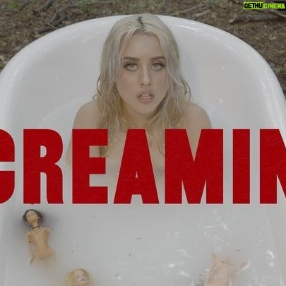 Victoria Azevedo - 2.2K Likes - GUYS MY NEW SINGLE “SCREAMING”IS COMING OUT ON NOVEMBER 24. IM BEYOND EXCITED! I LOVE YOU ALL SMMMM 🖤🖤🖤🖤🖤