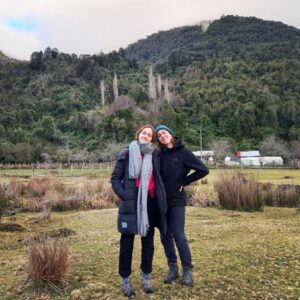 Victoria De Gregorio Instagram - amor, amistad y muuuucho verde 🌿🪴🌱🍀🌳🍃
gracias a quienes nos recibieron en sus hogares. que lindo saber que tenemos familia sureña