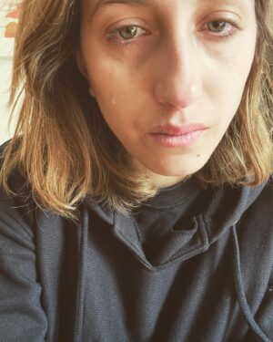 Victoria De Gregorio Instagram - empezando mis últimos días de 30 años.
días intensos, ruleta de emociones y ruleta de fotos.
bai.