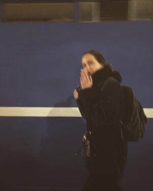 Victoria De Gregorio Instagram - empezando mis últimos días de 30 años.
días intensos, ruleta de emociones y ruleta de fotos.
bai.