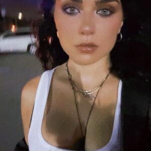 Victoria Konefal Instagram - ❣️victoria is my girlfriend❣️