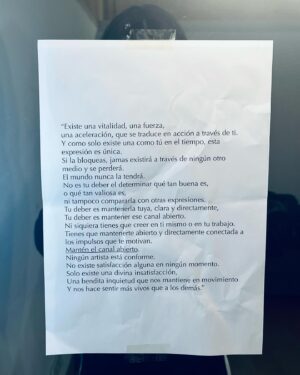 Victoria Luengo Instagram - Terminada la segunda temporada de PRIMA FACIE en @teatroscanal ❤️‍🩹 Gracias a todas las personas que habéis venido y a todas las que me habéis escrito. 

El amor que me devuelve esta obra es infinito, me siento tremendamente afortunada.

Gracias (siempre) a mi equipo. Nos vemos en la gira.