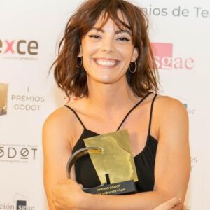 Victoria Luengo Instagram - Gracias infinitas a la @revistagodot y a todas las personas que formaron parte de EL GOLEM 🗿