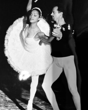 Victoria Rowell Instagram - #womenshistorymonth is also celebrating women who made it possible for POC like me to reach the stage as a professional #ballet #dancer #JanetCollins #RavenWilkinson #AliciaAlonzo #TinaRamirez @laurenandersonofficial #JudithJamison #JanetShibata #LydiaAbarca #VirginiaJohnson @mistyonpointe remains an inspiration for the future & many more around the world who make it possible to experience #ballet in living color! Daniel Quinn was my extraordinary pas de deux partner. 🙏🏽
