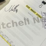Victoria Baldesarra Instagram - 9 seasons later… and I’m still team #Micheldon 🤭 episode 16 & 17 is out now! @thenextstep @cbbc always a pleasure being back on set with my TNS fam. 🩷