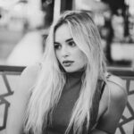 Victoria Baldesarra Instagram – Eyes white as daisies
 @hyp3rh3x 🩶