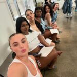 Victoria Baldesarra Instagram - @goodamerican BTS 💙 shooting with this squad & crew was a dream come true!